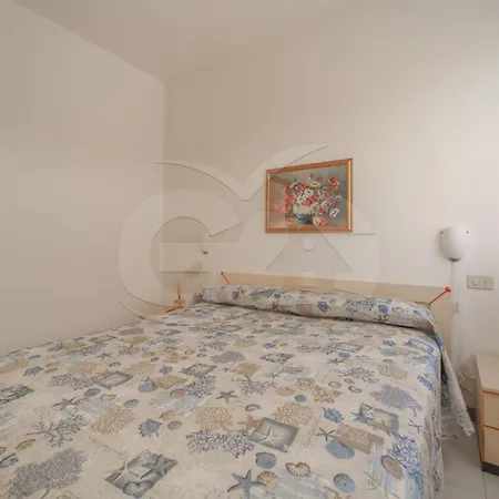 Bilocale Leonardo - Goelba 公寓 *